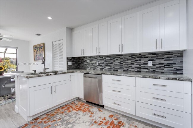 Building Photo - 11115 Boca Woods Ln