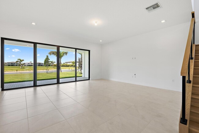 Building Photo - 20471 Southernwood Ave