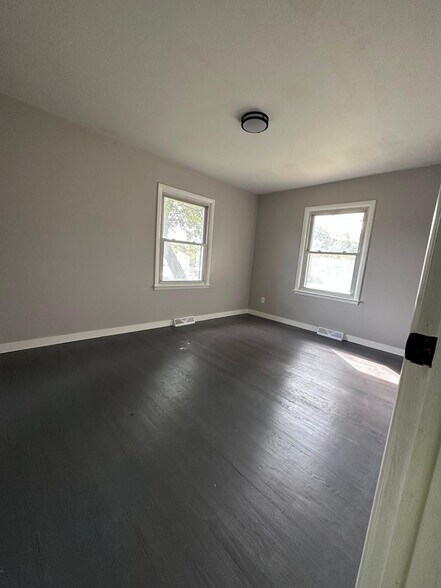 Bedroom #1 - 2805 NE 56th Ter