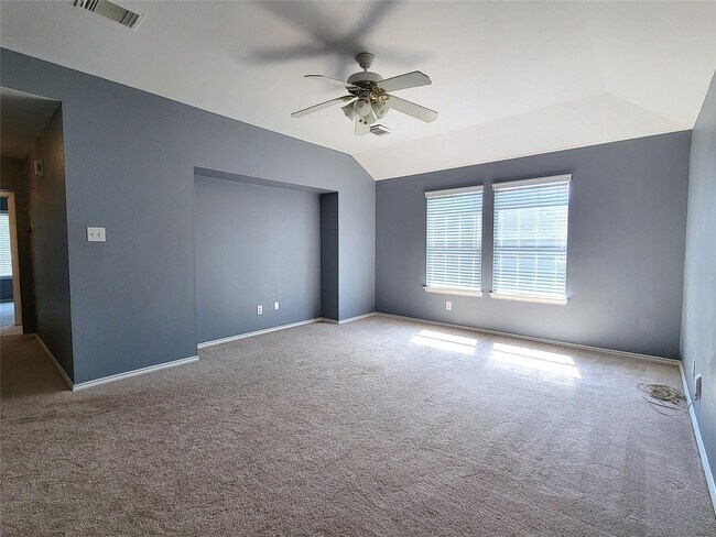 Building Photo - 7307 Fall Springs Ln
