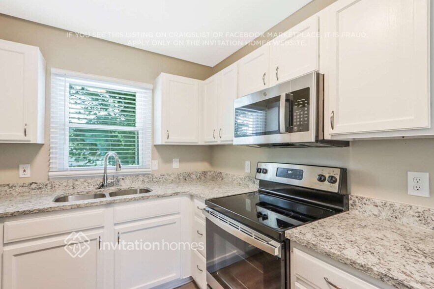 Building Photo - 2497 Brentwood Rd