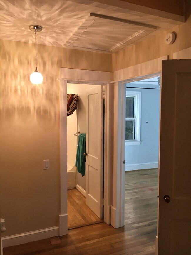 Building Photo - 912 Altavista Avenue