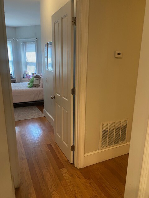 Building Photo - 1089 Beacon St