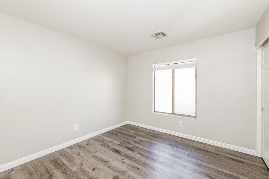 Building Photo - 6517 Coffeeville Creek Dr