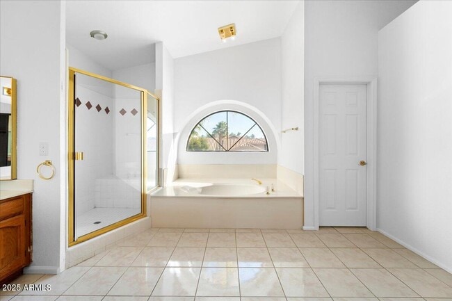 Building Photo - 15220 N 49th St