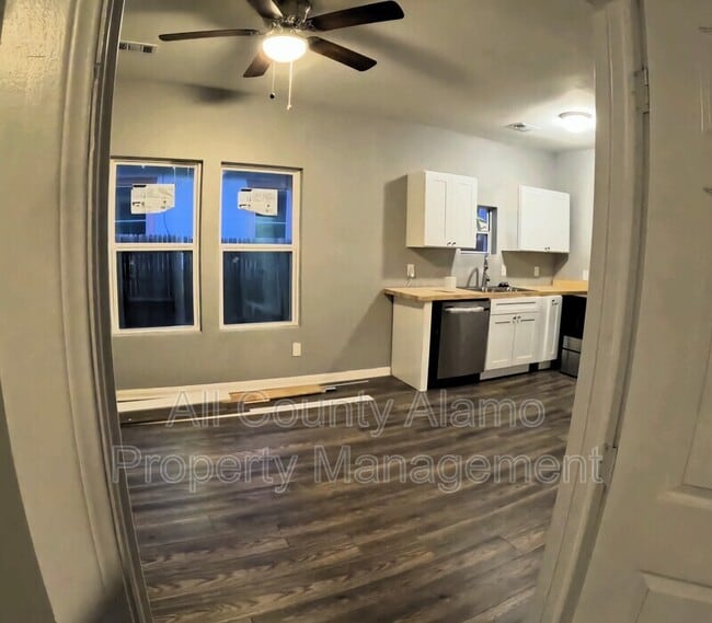 Building Photo - 510 Roseborough St