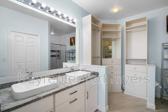 Building Photo - 3525 Arclight Ct