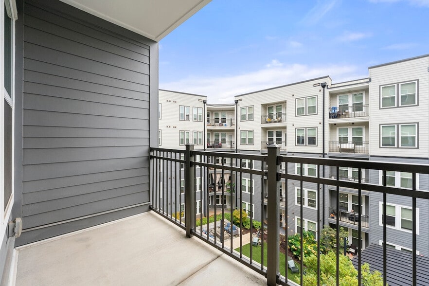 Building Photo - 230 Bill Kennedy Wy SE