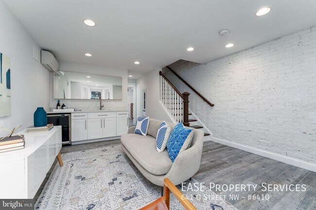 Building Photo - 641 Q St NW