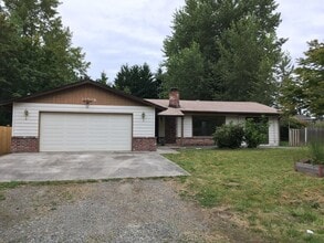 Building Photo - Charming 2 Bedroom 1 Bath Home