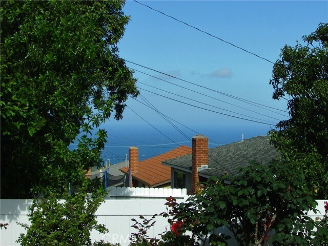 Building Photo - 28011 Indian Rock Dr