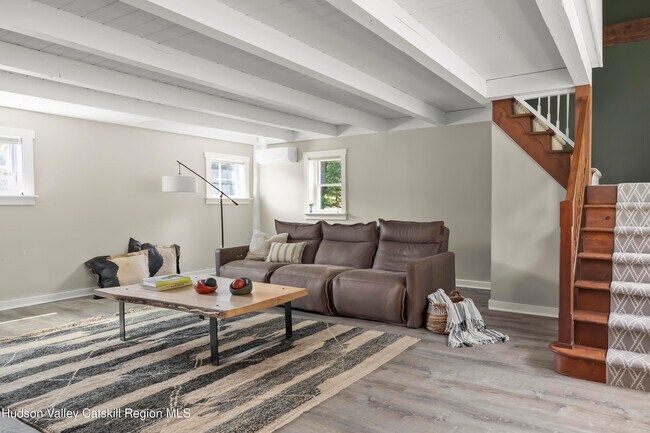 Building Photo - 1977 NY-295