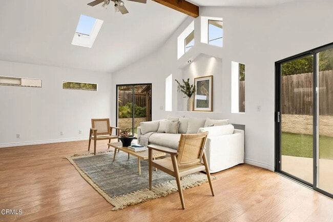 Building Photo - 2226 Sanderling St