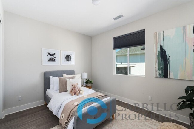 Building Photo - Brand New 1bd/1ba Home w/Private Yard, Central AC, & In Unit Laundry