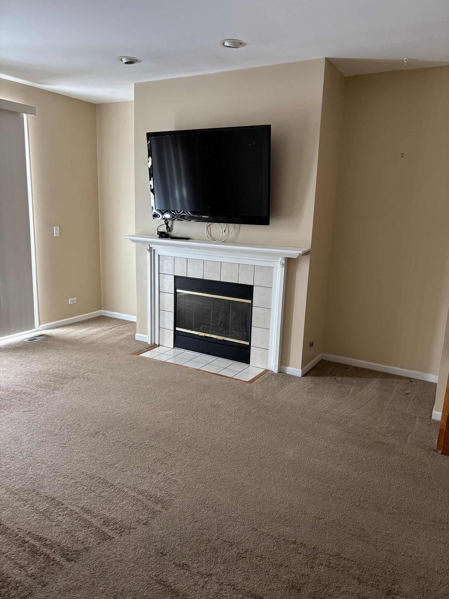 Building Photo - 129 Polaris Dr