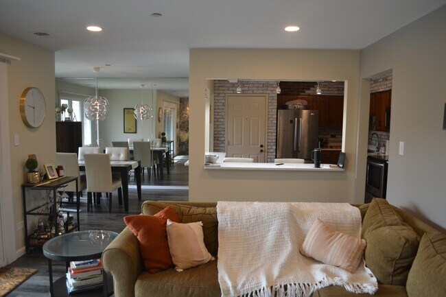 Building Photo - 2013 Ammer Ridge Ct