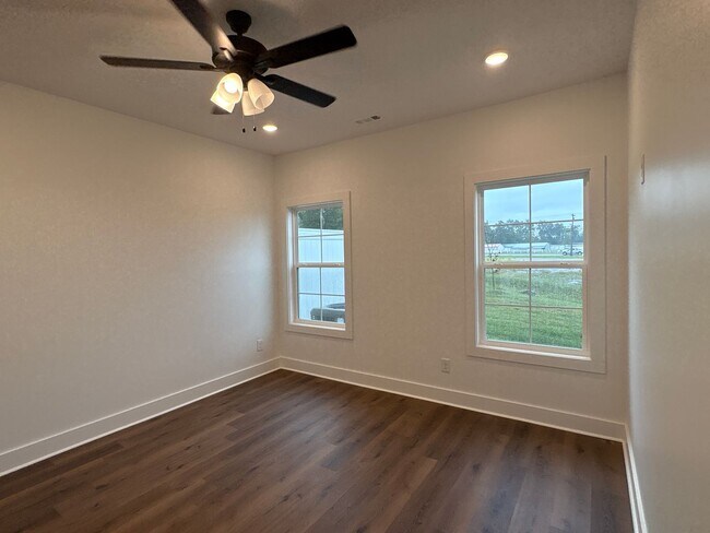 Building Photo - Beautiful New Construction Townhome in She...