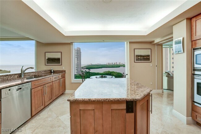 Building Photo - 20 Seagate Dr
