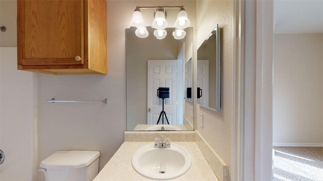 Building Photo - 1500 Maglothin Ct