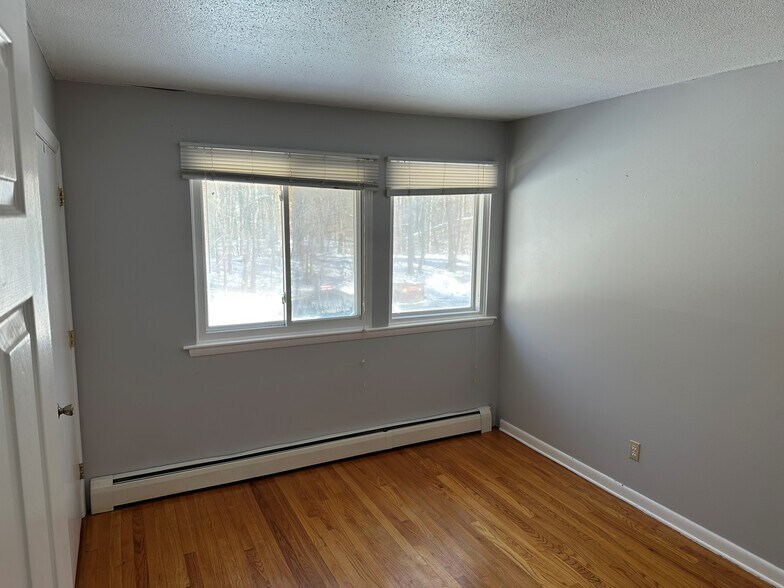 Building Photo - 135 New Britain Ave