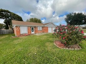 Front View - 2718 19th Ave N