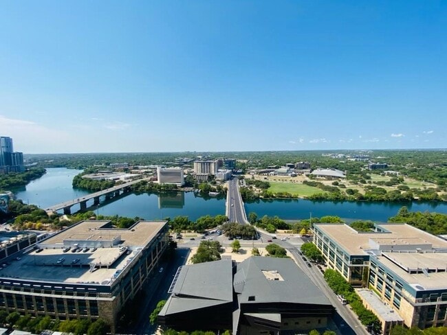 Building Photo - 210 Lavaca St