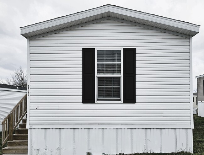 Building Photo - 2322 Catalpa St