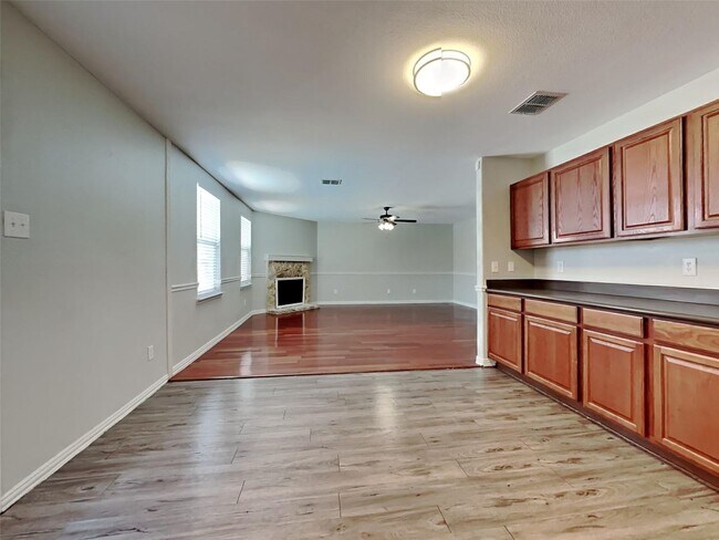 Building Photo - 5 BR/3BA | 3-Living areas | 2-Car Garage | Private Pool!
