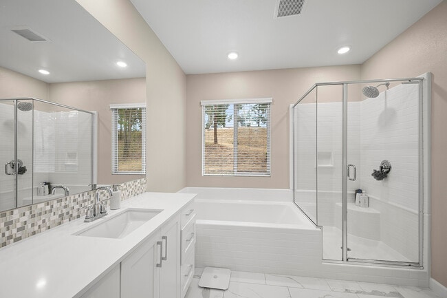 Building Photo - 10205 Athena Ct