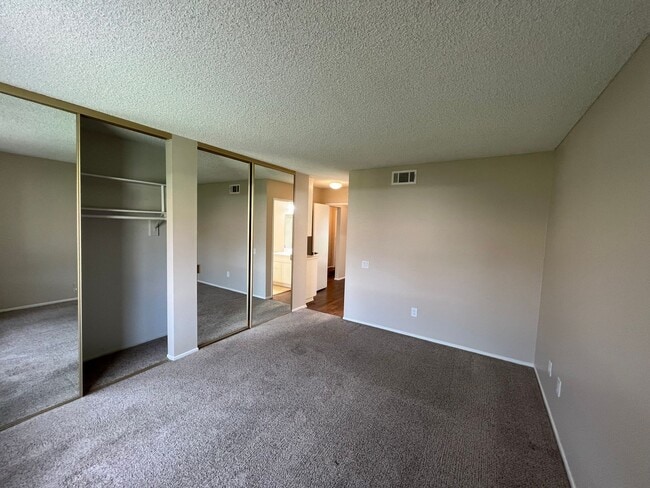Building Photo - Wonderful Coronado Floorplan with 2 Car Garage
