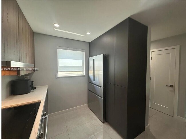 Building Photo - 8443 SW 137th Ave
