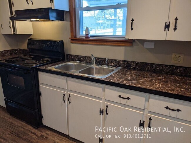 Building Photo - BELOW MARKET RENT!