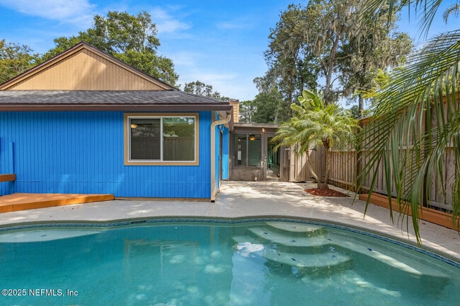 Building Photo - 4765 Marsh Hammock Dr W