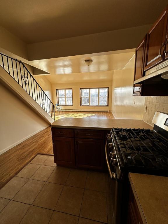 Building Photo - 227 beach 28th st 3fl