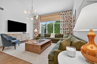 Building Photo - 11352 Briarwood Pl