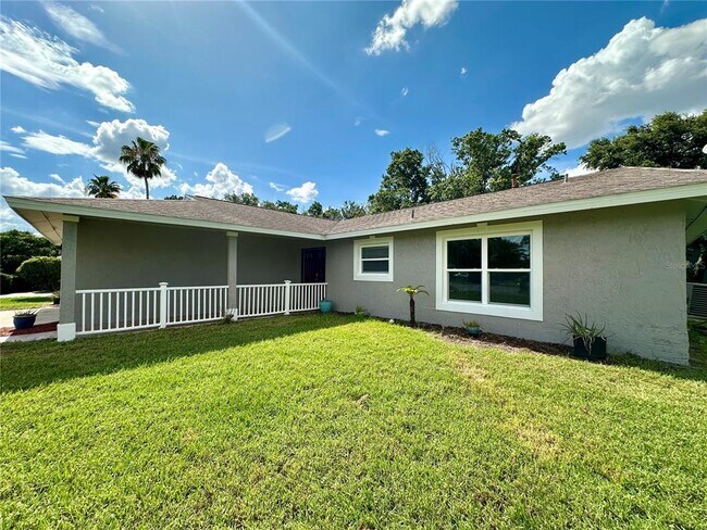 Building Photo - 10005 Granite Ln