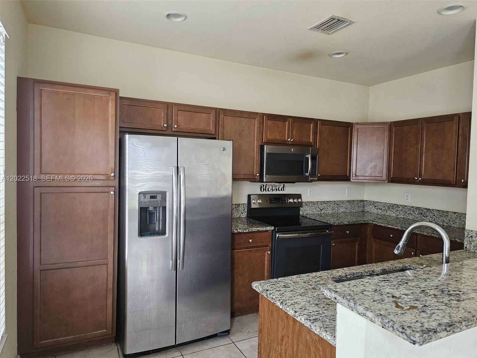 Building Photo - 9530 SW 171st Ct