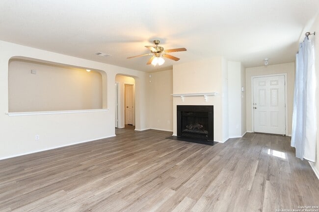 Building Photo - 11335 Branding Depot