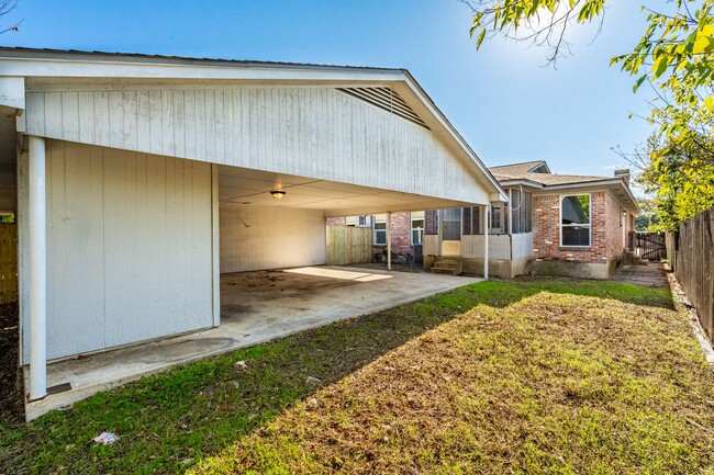 Building Photo - SW Loop 820 - 4304/4306 *Lease Up Only*