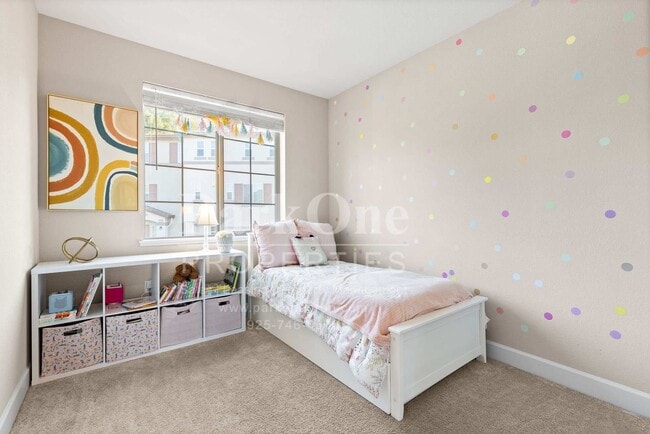 Building Photo - Modern 4-Bedroom Home with Garage in Martinez