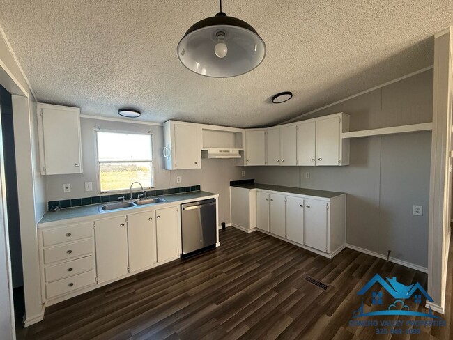 Building Photo - 10302 Glass Ct Rd