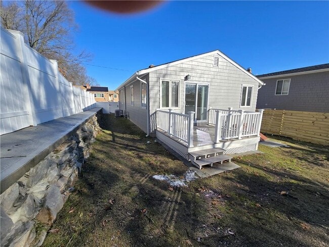 Building Photo - 96 Edgeworth Ave