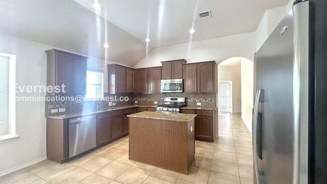 Building Photo - 129 Snowflake Dr