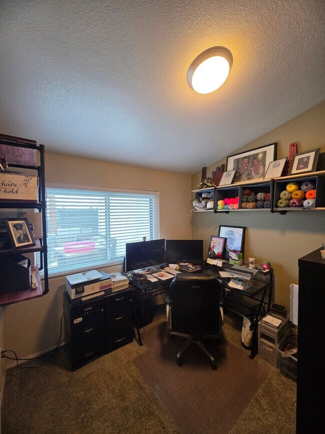 Building Photo - This Home Is Loaded!