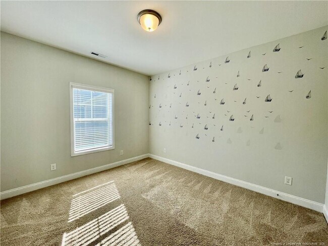 Building Photo - 279 Cromwell Ct