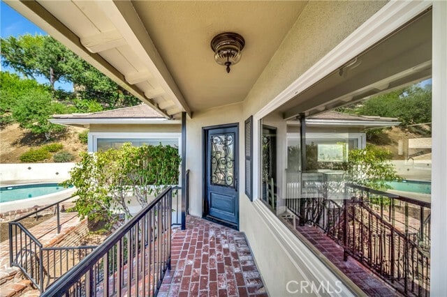 Building Photo - 909 Cavanagh Rd