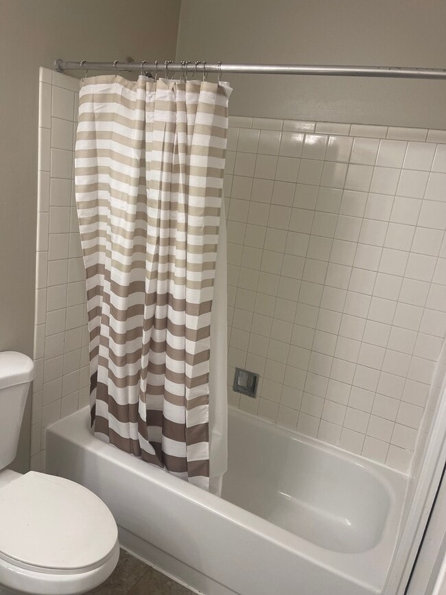 Building Photo - 2040 N Rand Rd