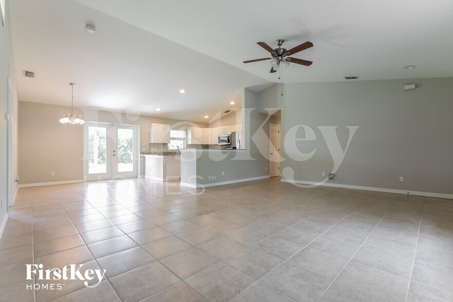 Building Photo - 12485 Willmington Blvd