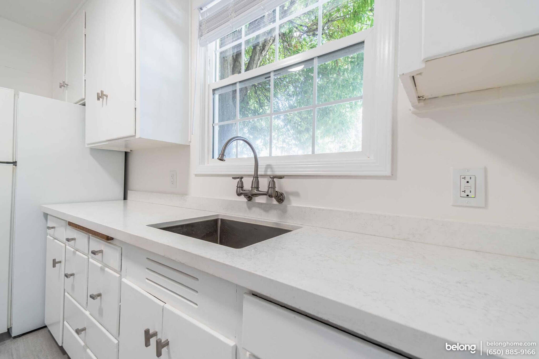 Building Photo - 1458 Hopkins St