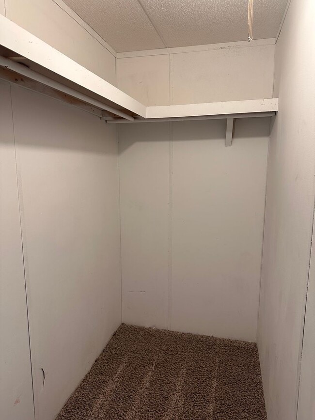 Building Photo - RENTAL HOME 3BD/2BTH